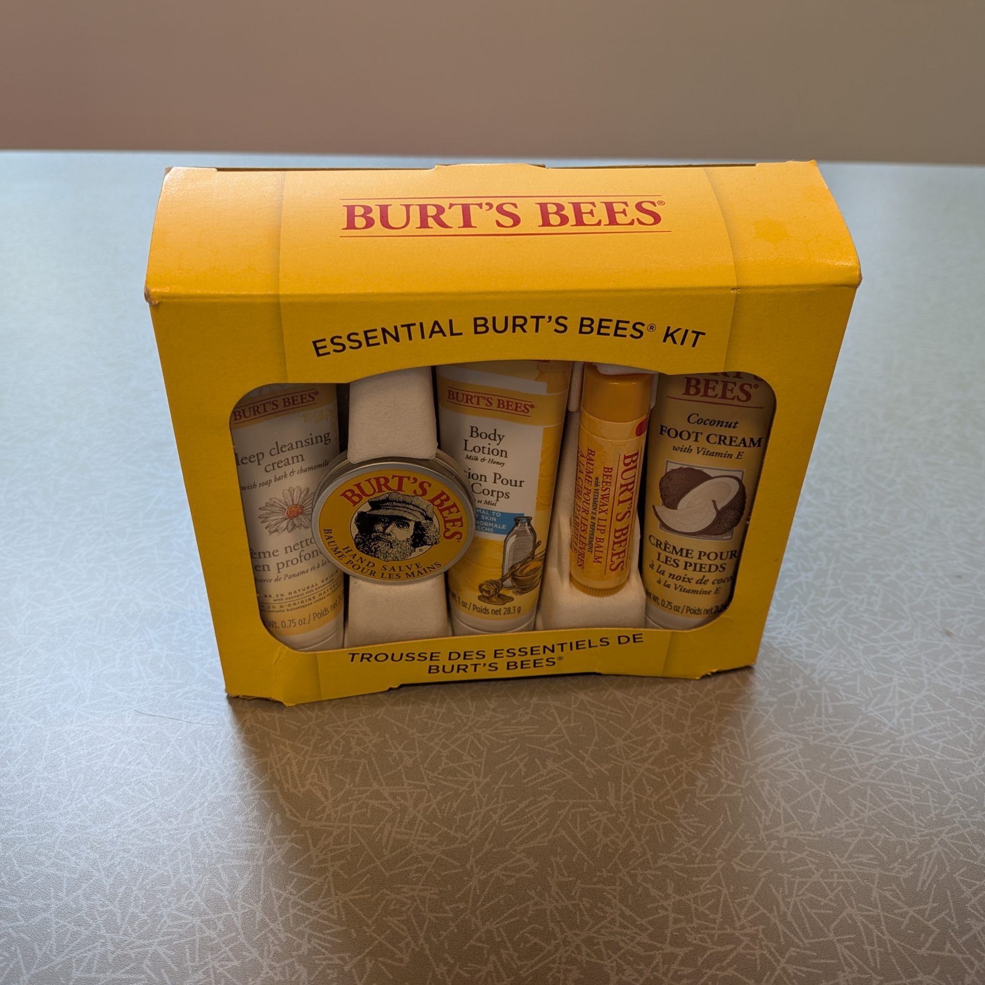 Essential Burt's Bees Kit
